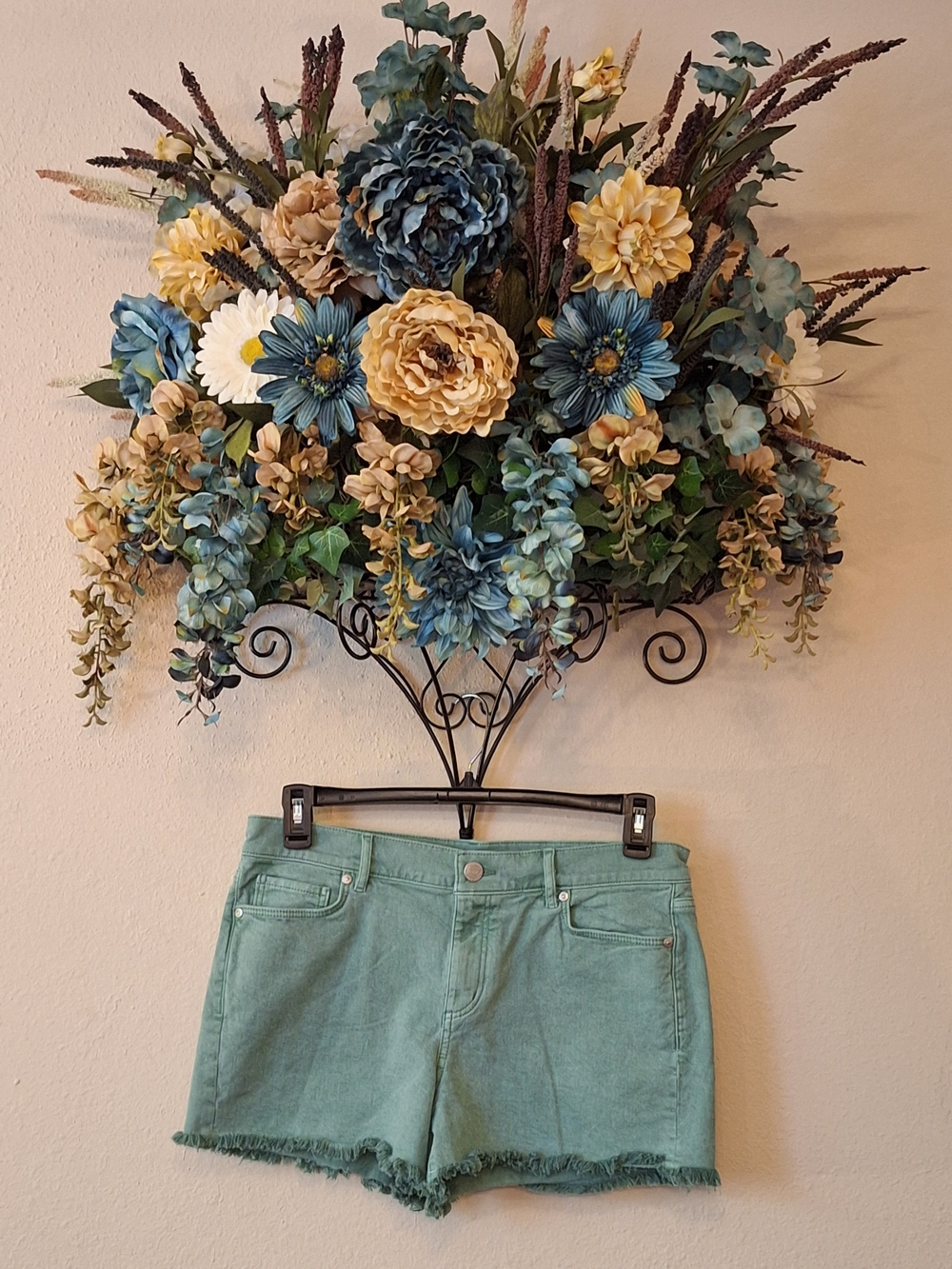 LOFT Seafoam Green Frayed Hem Denim Shorts. 2 Available Sizes 27, 28